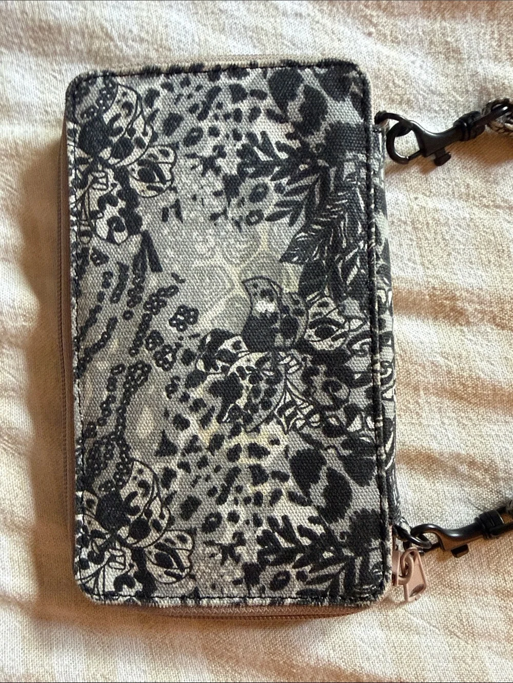 Go Time Cross Body Wallet - Women's